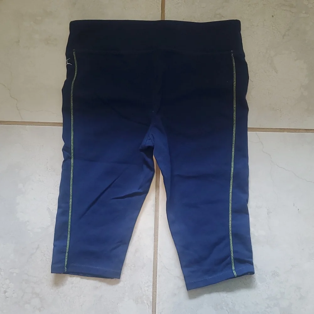 Danskin capri leggings. Size 12-14. Worn once.
